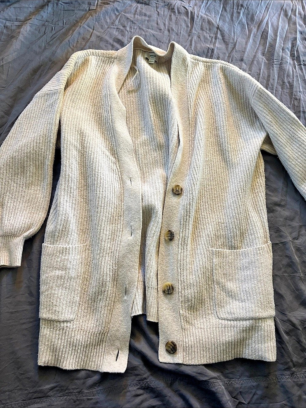 Aerie Knit Pocket Cardigan in Cream Size Medium Like New
